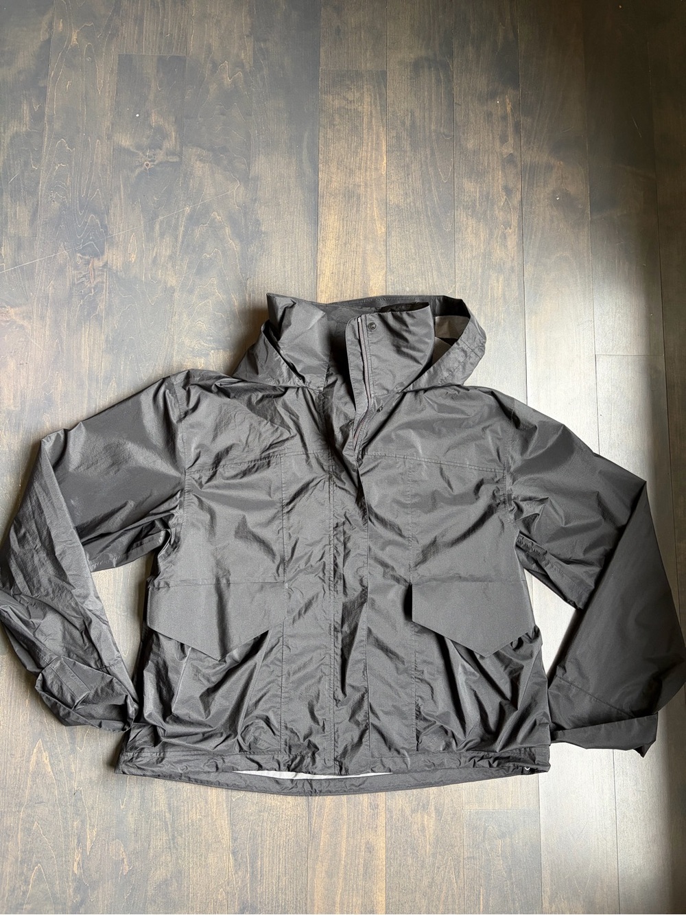 Lululemon Black Light Weight Hooded Waterproof Hooded Jacket Size 6